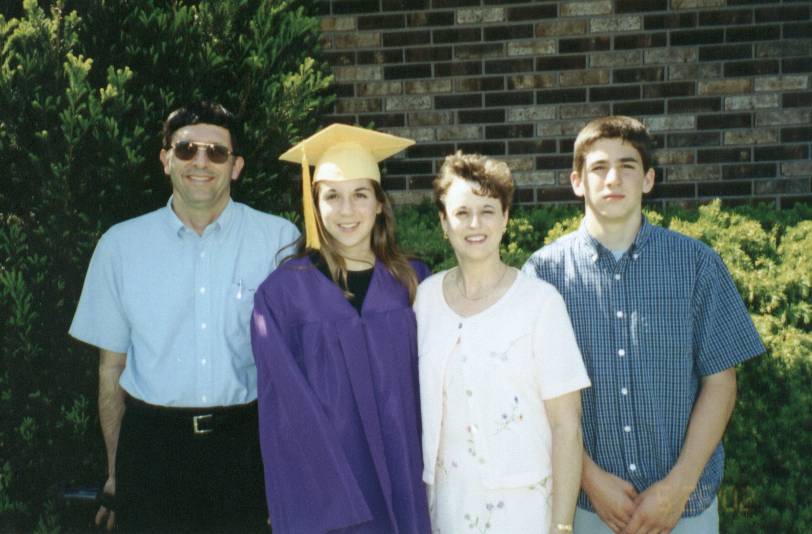 family_2002_grad.jpg