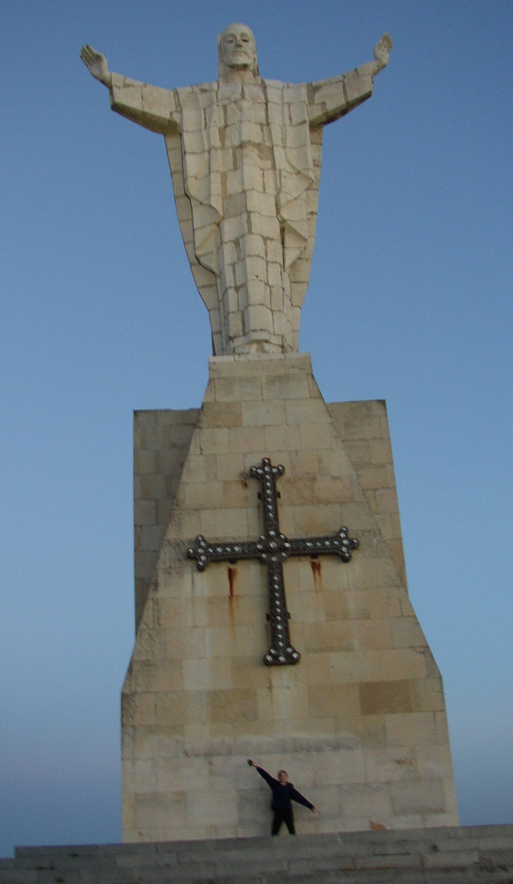 jesus_statue.jpg