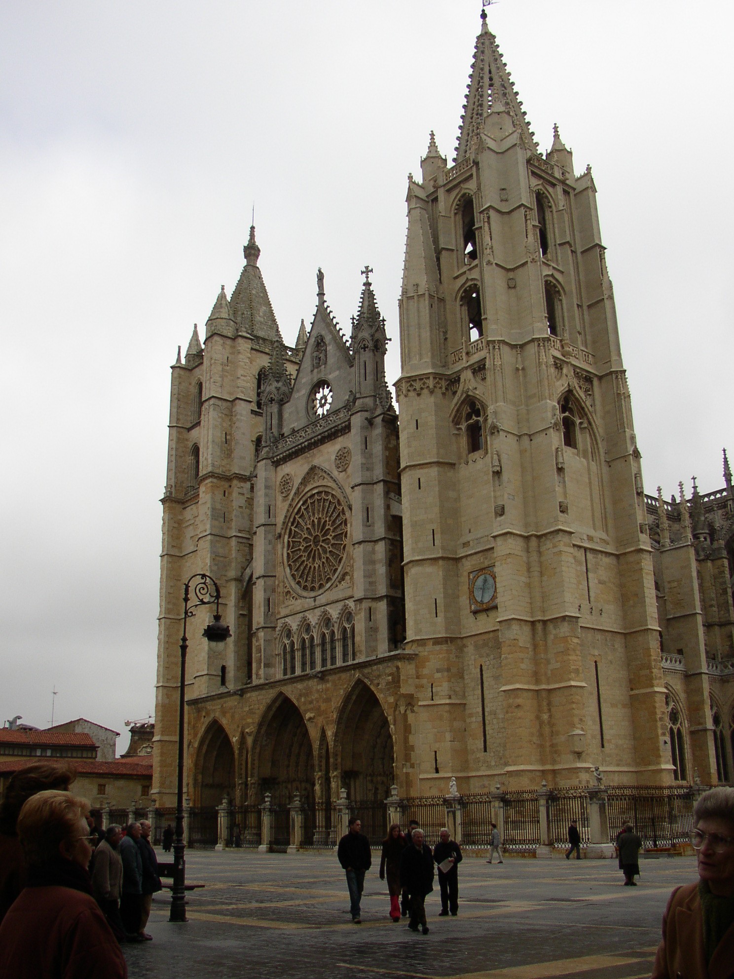 leon_cathedral.jpg