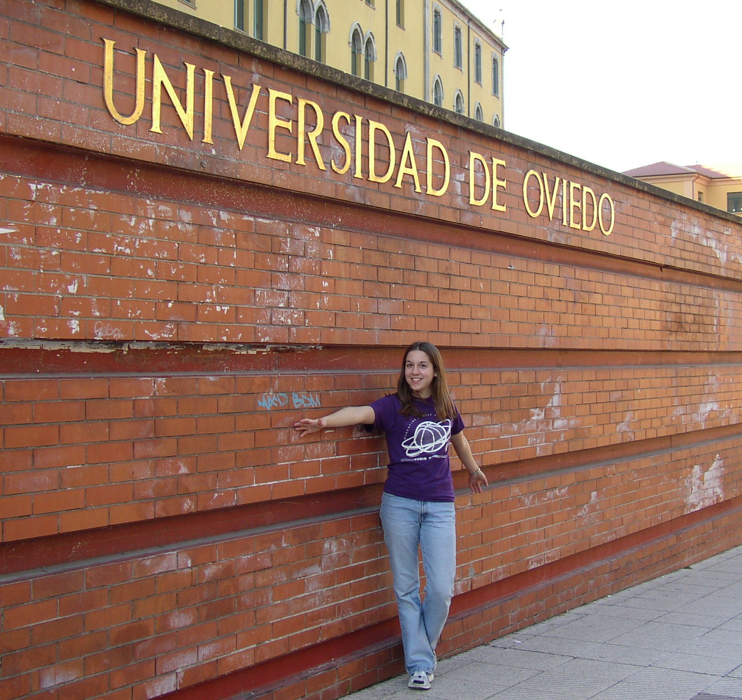 university_sign.jpg